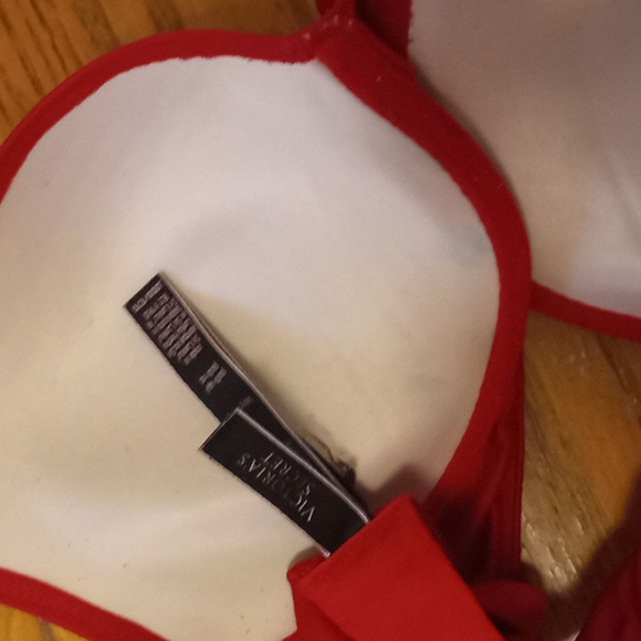 32dd victoria secret bra - Picture 3 of 4